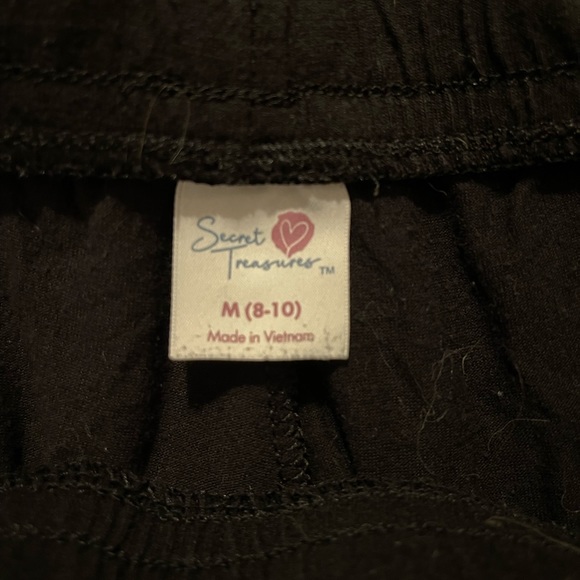 Secret Treasures Pajama Shorts - Picture 2 of 2